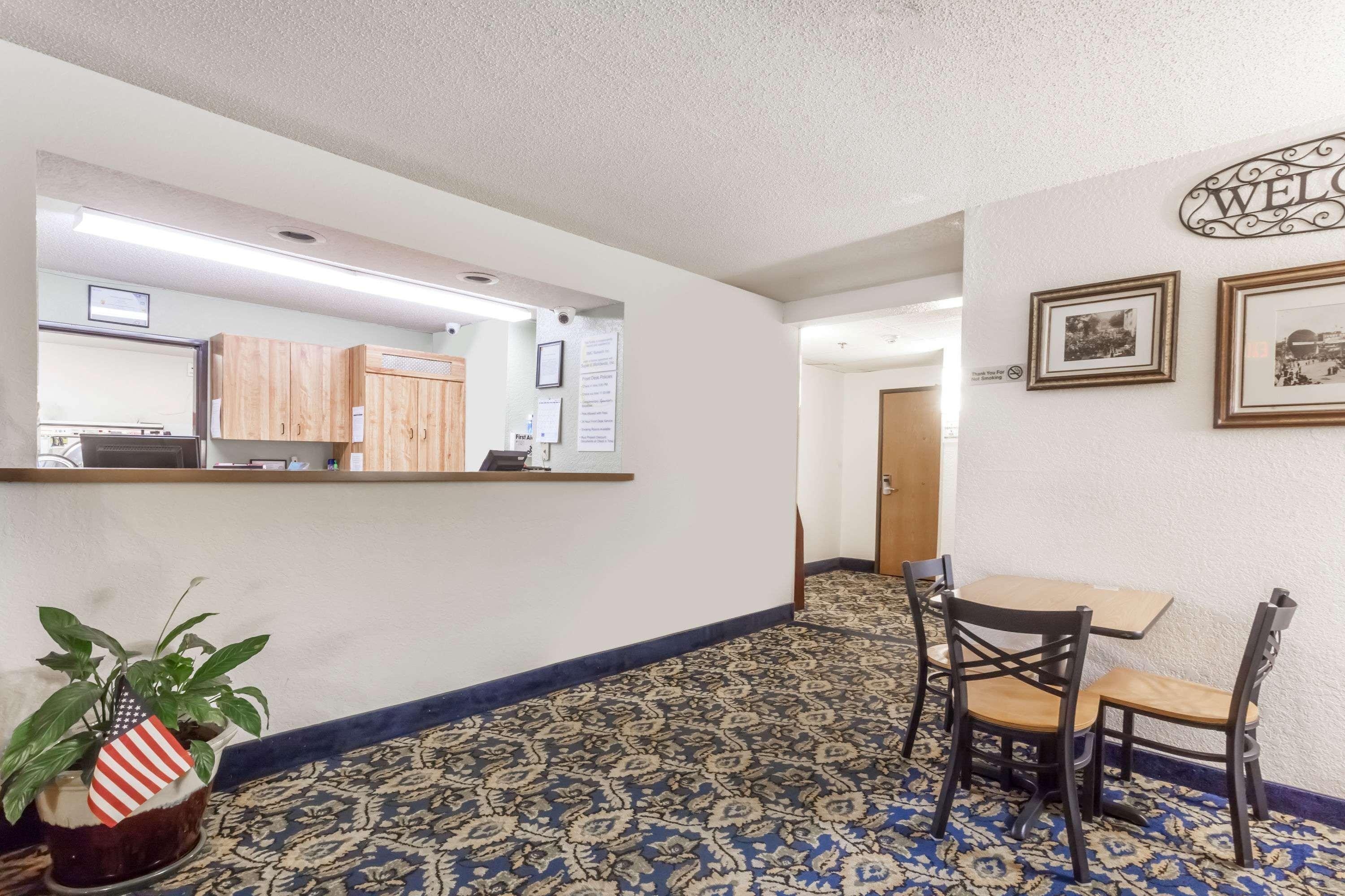 מלון Super 8 By Wyndham Norwich מראה חיצוני תמונה